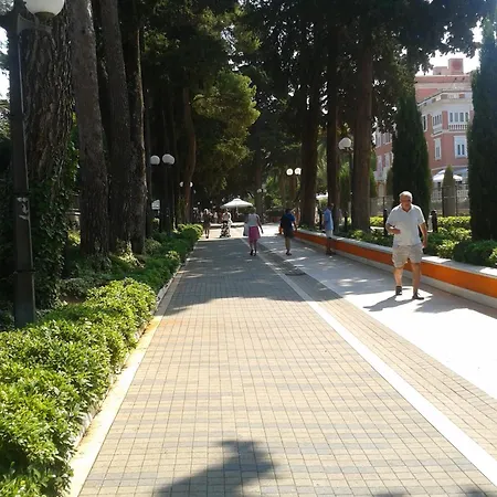 达尔马提诺公寓