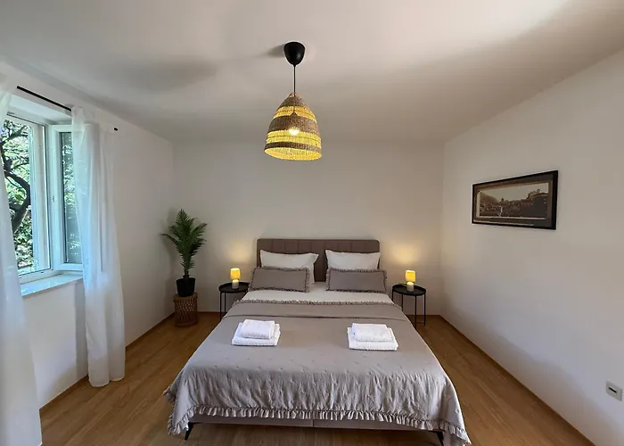 Dalmatino شقة دوبروفينك